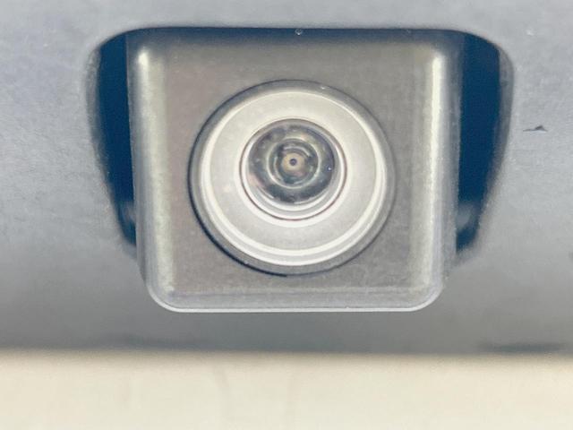 クラウンハイブリッド アスリートＧ　サンルーフ　純正８型ナビ　バックカメラ　禁煙車　クルコン　ＥＴＣ　　前後ドラレコ　メモリー機能付きパワーシート　シートベンチレーション　ＨＩＤヘッドライト　Ｂｌｕｅｔｏｏｔｈ　スマートキー（54枚目）