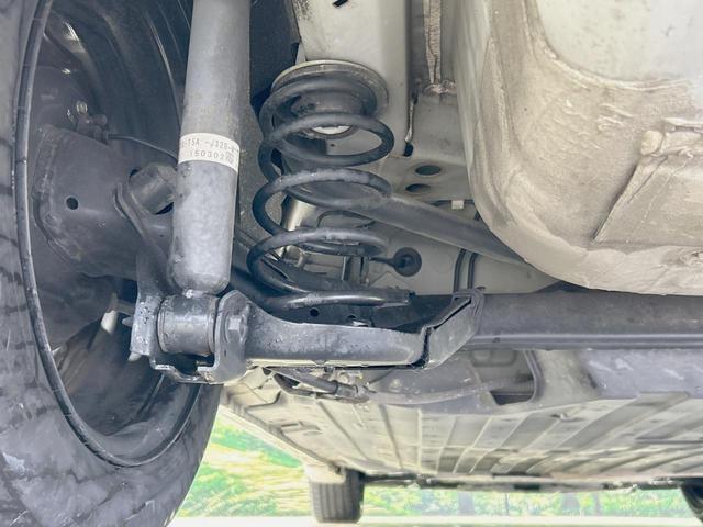 フィットハイブリッド Ｌパッケージ　純正ナビ　バックカメラ　衝突軽減　禁煙車　クルコン　ＥＴＣ　ＨＩＤヘッド　Ｂｌｕｅｔｏｏｔｈ　スマートキー　電動格納ミラー　オートライト　オートエアコン　横滑り防止（23枚目）