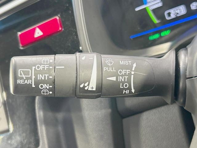 フィットハイブリッド Ｌパッケージ　純正ナビ　バックカメラ　衝突軽減　禁煙車　クルコン　ＥＴＣ　ＨＩＤヘッド　Ｂｌｕｅｔｏｏｔｈ　スマートキー　電動格納ミラー　オートライト　オートエアコン　横滑り防止（27枚目）
