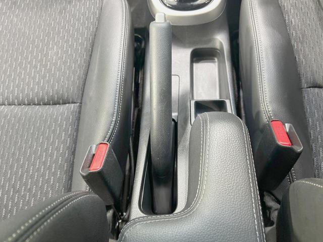 フィットハイブリッド Ｌパッケージ　純正ナビ　バックカメラ　衝突軽減　禁煙車　クルコン　ＥＴＣ　ＨＩＤヘッド　Ｂｌｕｅｔｏｏｔｈ　スマートキー　電動格納ミラー　オートライト　オートエアコン　横滑り防止（50枚目）