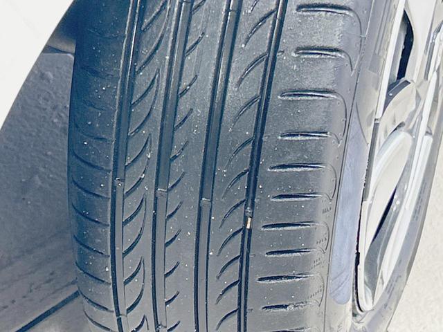 フィットハイブリッド Ｌパッケージ　純正ナビ　バックカメラ　衝突軽減　禁煙車　クルコン　ＥＴＣ　ＨＩＤヘッド　Ｂｌｕｅｔｏｏｔｈ　スマートキー　電動格納ミラー　オートライト　オートエアコン　横滑り防止（60枚目）