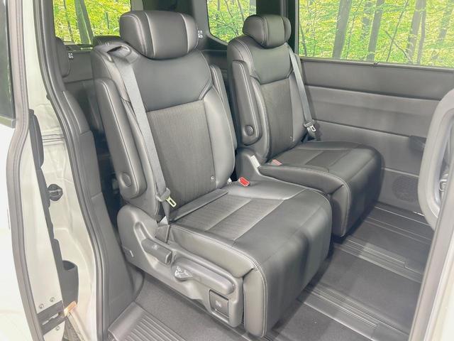 ステップワゴン スパーダ　登録済未使用車　両側電動ドア　純正１１．４インチナビ　バックカメラ　ホンダセンシング　レーダークルーズ　電動リアゲート　ハーフレザーシート　コーナーセンサー　スマートキー　ＬＥＤヘッド（9枚目）