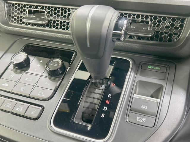ステップワゴン スパーダ　登録済未使用車　両側電動ドア　純正１１．４インチナビ　バックカメラ　ホンダセンシング　レーダークルーズ　電動リアゲート　ハーフレザーシート　コーナーセンサー　スマートキー　ＬＥＤヘッド（23枚目）
