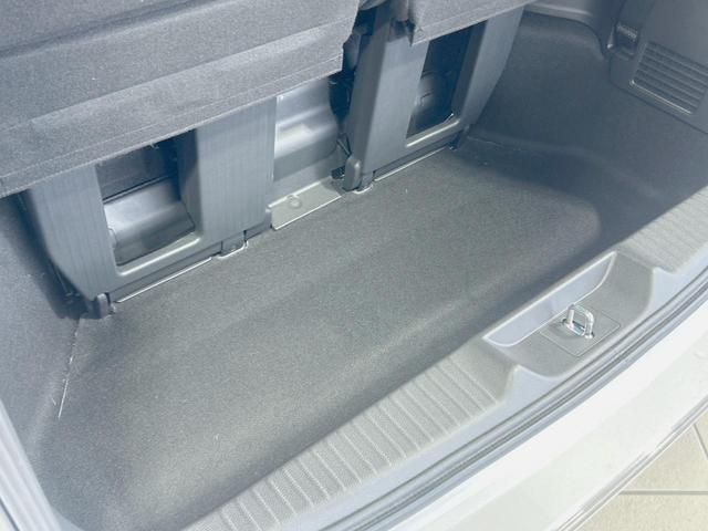 ステップワゴン スパーダ　登録済未使用車　両側電動ドア　純正１１．４インチナビ　バックカメラ　ホンダセンシング　レーダークルーズ　電動リアゲート　ハーフレザーシート　コーナーセンサー　スマートキー　ＬＥＤヘッド（46枚目）
