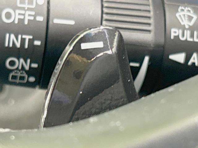 ヴェゼル ハイブリッドＲＳ・ホンダセンシング　ＳＤナビ　禁煙車　バックカメラ　レーダークルーズ　ＥＴＣ　Ｂｌｕｅｔｏｏｔｈ　シートヒーター　ハーフレザー　ＬＥＤヘッド／フォグ　オートライト／エアコン　車線逸脱警報　スマートキー　スピーカー（32枚目）