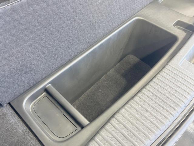 ヴェゼル ハイブリッドＲＳ・ホンダセンシング　ＳＤナビ　禁煙車　バックカメラ　レーダークルーズ　ＥＴＣ　Ｂｌｕｅｔｏｏｔｈ　シートヒーター　ハーフレザー　ＬＥＤヘッド／フォグ　オートライト／エアコン　車線逸脱警報　スマートキー　スピーカー（49枚目）