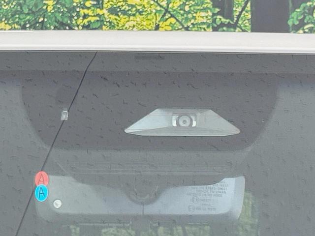 ランドクルーザー２５０ ＶＸ　純正１２型ナビ　トヨタチームメイト　アドバンストドライブ　サンルーフ　全周囲カメラ　衝突軽減　ＥＴＣ２．０　禁煙車　電動リア　レザーシート　ベンチレーション　パワーシート　デジタルインナーミラー（6枚目）