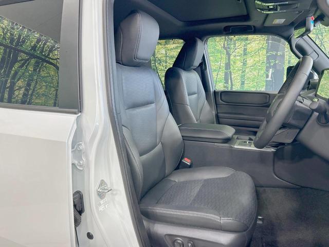 ランドクルーザー２５０ ＶＸ　純正１２型ナビ　トヨタチームメイト　アドバンストドライブ　サンルーフ　全周囲カメラ　衝突軽減　ＥＴＣ２．０　禁煙車　電動リア　レザーシート　ベンチレーション　パワーシート　デジタルインナーミラー（8枚目）