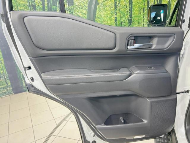 ランドクルーザー２５０ ＶＸ　純正１２型ナビ　トヨタチームメイト　アドバンストドライブ　サンルーフ　全周囲カメラ　衝突軽減　ＥＴＣ２．０　禁煙車　電動リア　レザーシート　ベンチレーション　パワーシート　デジタルインナーミラー（51枚目）