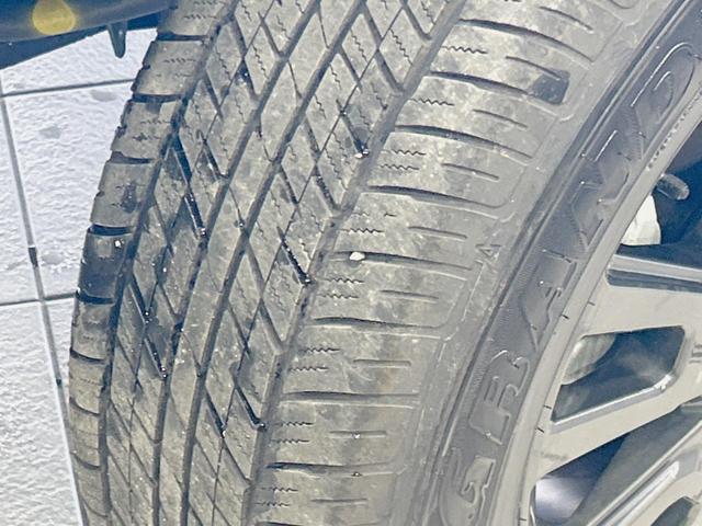 ランドクルーザー２５０ ＶＸ　純正１２型ナビ　トヨタチームメイト　アドバンストドライブ　サンルーフ　全周囲カメラ　衝突軽減　ＥＴＣ２．０　禁煙車　電動リア　レザーシート　ベンチレーション　パワーシート　デジタルインナーミラー（69枚目）