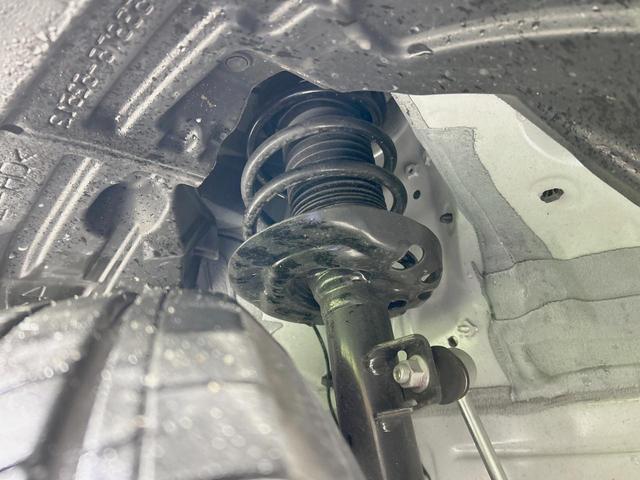 ヤリスクロス ハイブリッドＧ　純正８型ナビ　全周囲カメラ　トヨタチームメイト　ＢＳＭ　ＲＣＴＡ　寒冷地仕様　衝突軽減　レーダークルーズ　禁煙車　ドラレコ　パーキングセンサー　ＥＴＣ２．０　パーキングアシスト（20枚目）