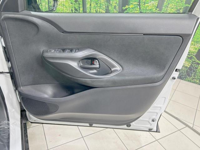 ヤリスクロス ハイブリッドＧ　純正８型ナビ　全周囲カメラ　トヨタチームメイト　ＢＳＭ　ＲＣＴＡ　寒冷地仕様　衝突軽減　レーダークルーズ　禁煙車　ドラレコ　パーキングセンサー　ＥＴＣ２．０　パーキングアシスト（30枚目）