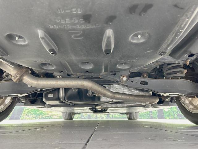 カムリ ＷＳ　純正９型ナビ　バックカメラ　禁煙車　レーダークルーズ　ＥＴＣ２．０　衝突軽減　オートマチックハイビーム　ハーフレザーシート　パワーシート　コーナーセンサー　スマートキー　ＬＥＤヘッド／フォグ（19枚目）