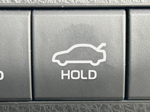 カムリ ＷＳ　純正９型ナビ　バックカメラ　禁煙車　レーダークルーズ　ＥＴＣ２．０　衝突軽減　オートマチックハイビーム　ハーフレザーシート　パワーシート　コーナーセンサー　スマートキー　ＬＥＤヘッド／フォグ（32枚目）