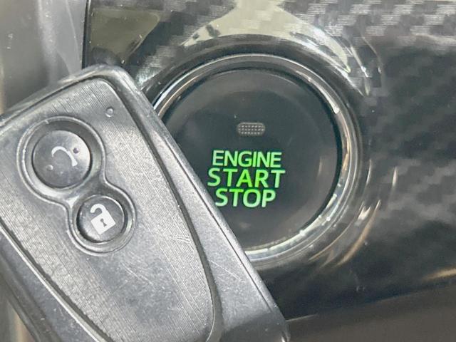 コペン ローブ　ＳＤナビ　禁煙車　シートヒーター　ハーフレザーシート　スマートキー　ＬＥＤヘッド　ＥＴＣ　純正１６インチアルミ　オートエアコン　Ｂｌｕｅｔｏｏｔｈ　ＣＤ　ＤＶＤ再生　フルセグ　電動格納ミラー（5枚目）