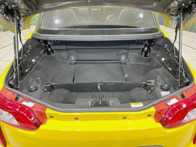 コペン ローブ　ＳＤナビ　禁煙車　シートヒーター　ハーフレザーシート　スマートキー　ＬＥＤヘッド　ＥＴＣ　純正１６インチアルミ　オートエアコン　Ｂｌｕｅｔｏｏｔｈ　ＣＤ　ＤＶＤ再生　フルセグ　電動格納ミラー（9枚目）