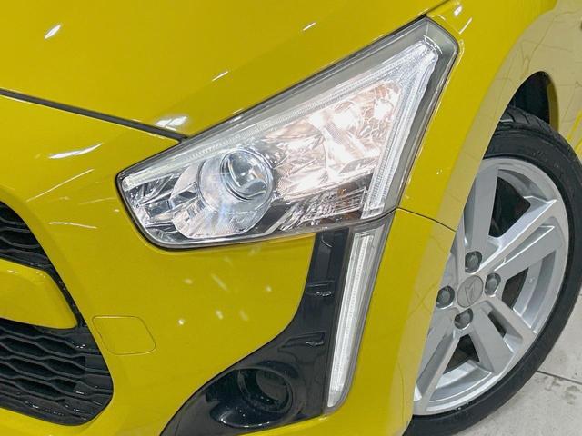 コペン ローブ　ＳＤナビ　禁煙車　シートヒーター　ハーフレザーシート　スマートキー　ＬＥＤヘッド　ＥＴＣ　純正１６インチアルミ　オートエアコン　Ｂｌｕｅｔｏｏｔｈ　ＣＤ　ＤＶＤ再生　フルセグ　電動格納ミラー（11枚目）