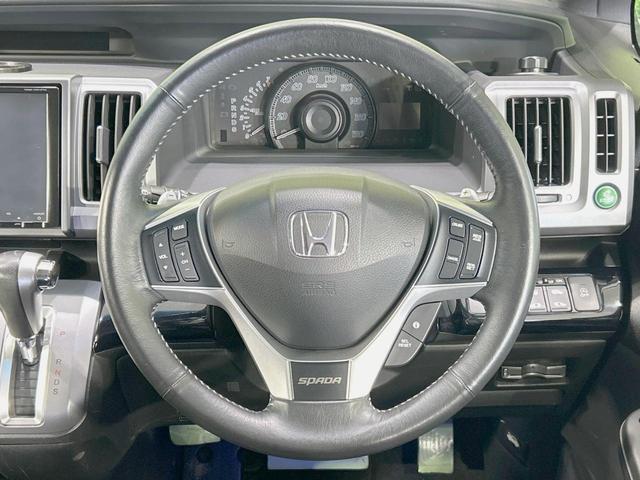 �y�X�e�A�����O�X�C�b�`�z�^�]���A�O������ڐ������炷���ƂȂ��A�I�[�f�B�I���̑��삪�\�ȕ֗��@�\�I���S�����K�ȃh���C�u�����o���Ă���܂���