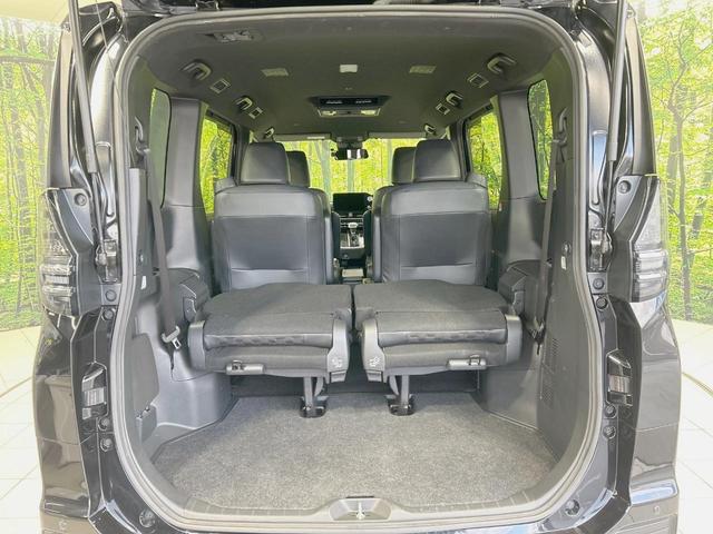 ヴォクシー ハイブリッドＳ－Ｚ　純正１０型ナビ　後席モニター　バックカメラ　両側電動ドア　衝突軽減　デジタルインナーミラー　レーダークルーズ　禁煙車　ＥＴＣ２．０　ドラレコ　ＬＥＤヘッド　前席シートヒーター　Ｂｌｕｅｔｏｏｔｈ（45枚目）