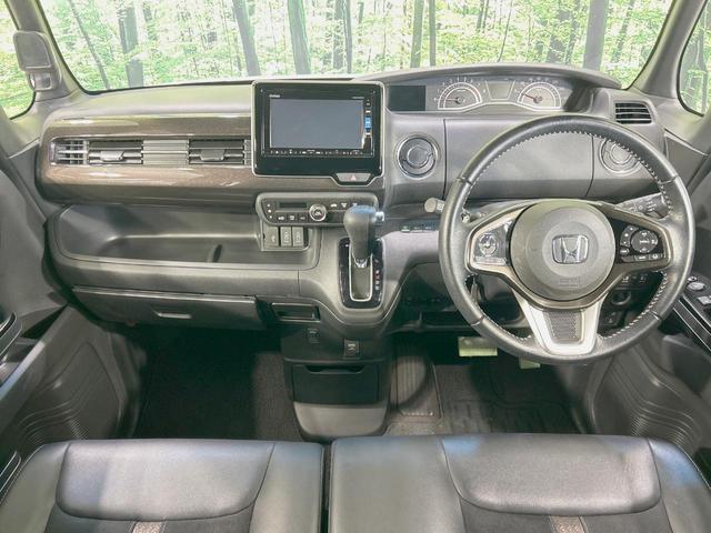 Ｎ－ＢＯＸカスタム Ｇ・Ｌターボホンダセンシング　純正ナビ　バックカメラ　両側電動ドア　衝突軽減　レーダークルーズ　ＬＥＤヘッド／フォグ　流れるウィンカー　禁煙車　ＥＴＣ　Ｂｌｕｅｔｏｏｔｈ　スマートキー　革巻きステアリング　ハーフレザー（2枚目）