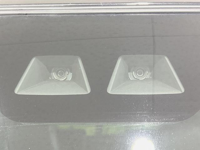 �y�X�}�[�g�A�V�X�g�z���s���ɑO���̎ԗ�����F�����A�Փ˂������Ȏ��͌x��ƃu���[�L�ŏՓˉ���Ɣ�Q�y�����A�V�X�g�B�����S�Ƀh���C�u�����y���݂��������܂��B