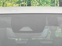 【トヨタセーフティセンス】走行中に前方の車両等を認識し、衝突しそうな時は警報とブレーキで衝突回避と被害軽減をアシスト。より安全にドライブをお楽しみいただけます。