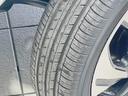 ハイブリッドＸＳ　届出済未使用車　純正９型ナビ　全周囲カメラ　両側電動ドア　セーフティサポート　アダプティブクルーズ　ＬＥＤヘッド／フォグ　シートヒーター　ハンドルヒーター　ハーフレザー　フルセグ　Ｂｌｕｅｔｏｏｔｈ（51枚目）