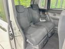 後部座席も気になるようなキズ・汚れやへたり等、大きなダメージはなく、良好な状態です。