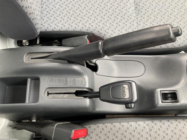 キャリイトラック ＫＣエアコン・パワステ農繁仕様　４ＷＤ　ＭＴ　エアコン　パワーステアリング　運転席エアバッグ　助手席エアバッグ（27枚目）
