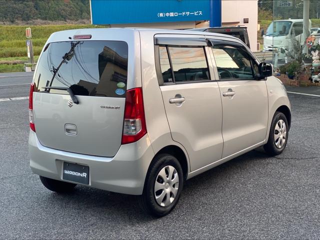 ワゴンＲ ＦＸ　５ＭＴ　５速マニュアル　シートヒーター　電動格納ミラー　ヘッドライトレベライザー　フロアマット　ドアマイザー　純正ＣＤオーディオ　ＥＴＣ　キーレス　禁煙車（8枚目）