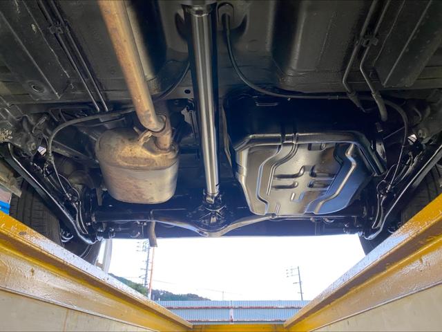 ワゴンＲ ＦＸ　５ＭＴ　５速マニュアル　シートヒーター　電動格納ミラー　ヘッドライトレベライザー　フロアマット　ドアマイザー　純正ＣＤオーディオ　ＥＴＣ　キーレス　禁煙車（30枚目）