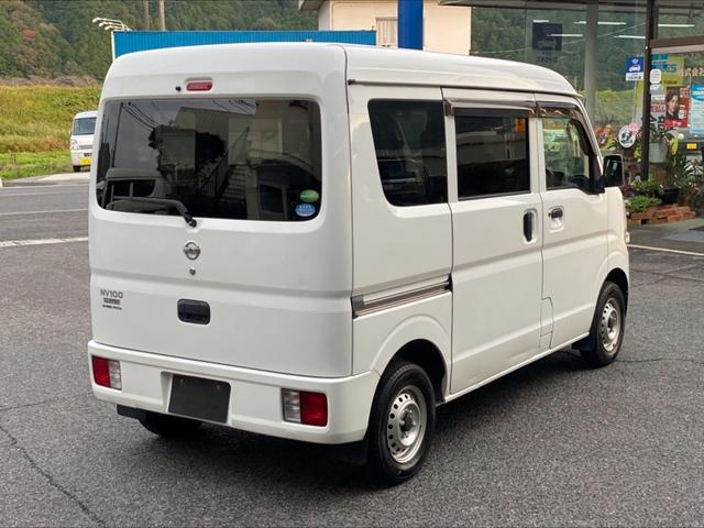 当社は軽バンの販売を得意としております。外装・内装・下廻りとても綺麗な１台です。細かく説明をしていきますので最後までご覧いただけましたら幸いです。