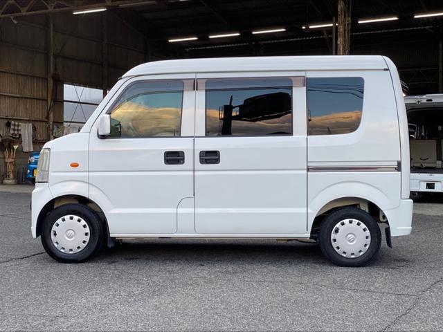 エブリイ ジョインターボ　４ＷＤ　５ＭＴ　ナビ　バックカメラ　ＥＴＣ　Ｂｌｕｅｔｏｏｔｈ　フルセグＴＶ　　クラッチオーバーホール付き　フロントフォグランプ　パワーウインド　キーレス　電動格納ミラー　フロアマット　ドアバイザー（30枚目）