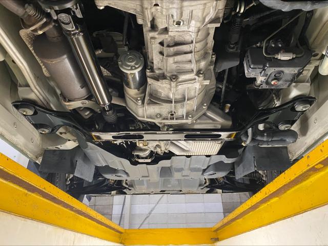 エブリイ ジョインターボ　４ＷＤ　５ＭＴ　ナビ　バックカメラ　ＥＴＣ　Ｂｌｕｅｔｏｏｔｈ　フルセグＴＶ　　クラッチオーバーホール付き　フロントフォグランプ　パワーウインド　キーレス　電動格納ミラー　フロアマット　ドアバイザー（32枚目）