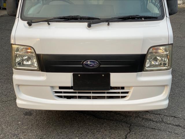 サンバートラック ＴＢ　５ＭＴ　４ＷＤ　６３３００キロ　エアコン　パワステ　三方開　１３インチアルミホイール　フロアマット　ドアバイザー　タイミングベルト取替　エアバック　車検整備付（30枚目）