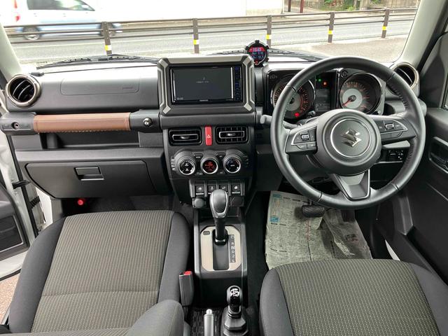 ジムニー ＸＣ　４ＷＤ　バックカメラ　ナビＴＶ　ＢＴオーディオ　オートクルーズコントロール　レーンアシスト　衝突被害軽減システム　オートライト　ＬＥＤヘッドランプ　スマートキー（2枚目）