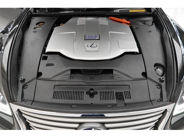 ＬＳ ＬＳ６００ｈ　バージョンＬ　Ｂモニ　ＤＶＤ再生　本革　ＡＵＸ　アルミホイール　１００Ｖ電源　メモリナビ　４ＷＤ　ＬＥＤヘッドランプ　パワーシート　フルセグＴＶ　ＡＢＳ　スマートキー　エアバッグ　横滑り防止機能　キーレス　ナビＴＶ（20枚目）