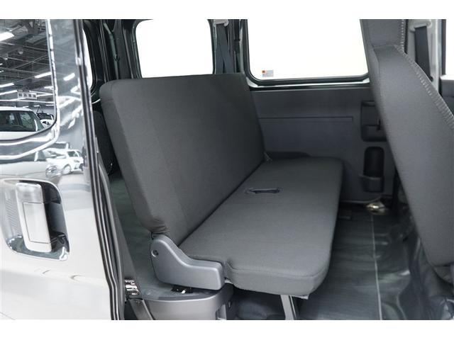 ハイゼットカーゴ ＤＸ　Ｂカメラ　ＬＥＤヘッドライト　踏み間違い防止　Ｗエアバック　セキュリティアラーム　キーフリーシステム　スマートキー　エコアイドル　前席パワーウィンドウ　切替４ＷＤ　リアエアコン　エアコン　ＡＢＳ（6枚目）