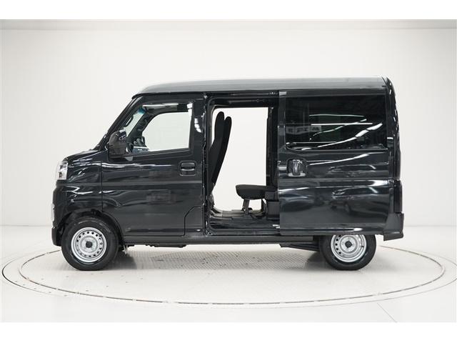 ハイゼットカーゴ ＤＸ　Ｂカメラ　ＬＥＤヘッドライト　踏み間違い防止　Ｗエアバック　セキュリティアラーム　キーフリーシステム　スマートキー　エコアイドル　前席パワーウィンドウ　切替４ＷＤ　リアエアコン　エアコン　ＡＢＳ（7枚目）