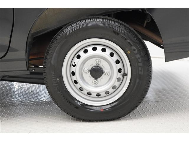 ハイゼットカーゴ ＤＸ　Ｂカメラ　ＬＥＤヘッドライト　踏み間違い防止　Ｗエアバック　セキュリティアラーム　キーフリーシステム　スマートキー　エコアイドル　前席パワーウィンドウ　切替４ＷＤ　リアエアコン　エアコン　ＡＢＳ（10枚目）