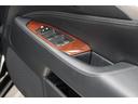 ＬＳ６００ｈ　バージョンＬ　Ｂモニ　ＤＶＤ再生　本革　ＡＵＸ　アルミホイール　１００Ｖ電源　メモリナビ　４ＷＤ　ＬＥＤヘッドランプ　パワーシート　フルセグＴＶ　ＡＢＳ　スマートキー　エアバッグ　横滑り防止機能　キーレス　ナビＴＶ（30枚目）