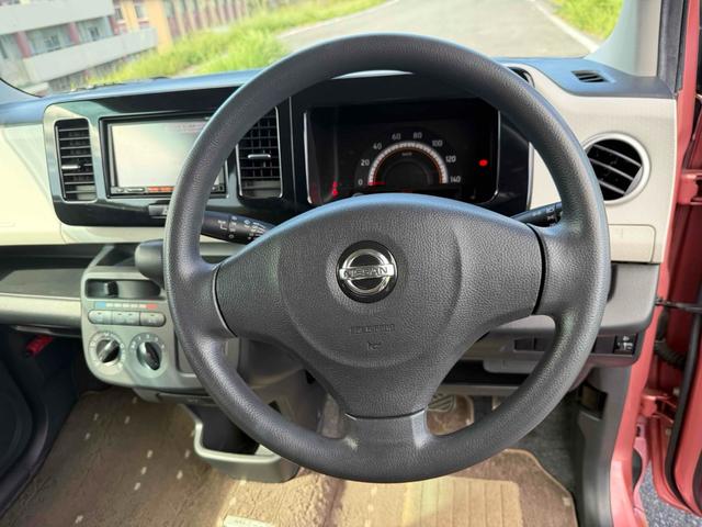 モコ 　バックカメラ　ＴＶ　スマートキー　アイドリングストップ　電動格納ミラー　ベンチシート　ＣＶＴ　アルミホイール　エアコン　パワーウィンドウ（3枚目）