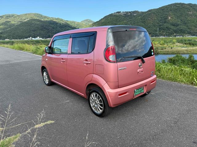 モコ 　バックカメラ　ＴＶ　スマートキー　アイドリングストップ　電動格納ミラー　ベンチシート　ＣＶＴ　アルミホイール　エアコン　パワーウィンドウ（16枚目）