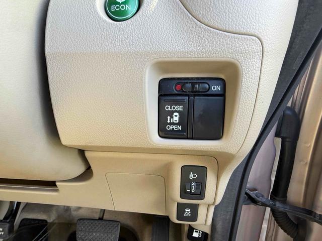 N-BOX G・Lパッケージ バックカメラ 両側スライド・片側電動 ナビ TV スマートキー アイドリングストップ 電動格納ミラー ベンチシート CVT 盗難防止システム ABS ESC CD DVD再生 USB(7枚目)