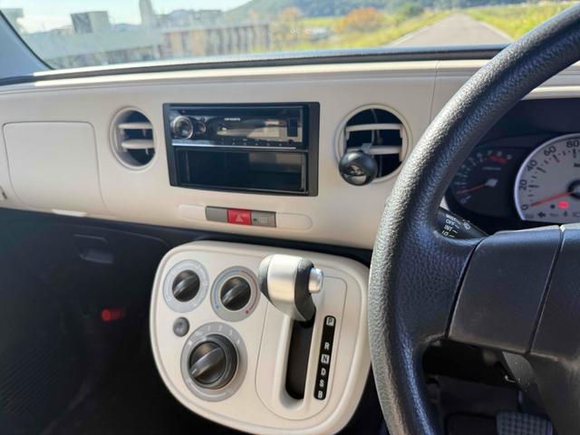 ミラココア ココアＬ　キーレスエントリー　アイドリングストップ　ベンチシート　ＣＶＴ　盗難防止システム　ＡＢＳ　ＣＤ　衝突安全ボディ　エアコン　パワーステアリング　パワーウィンドウ（4枚目）