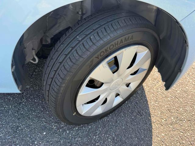 ミラココア ココアＬ　キーレスエントリー　アイドリングストップ　ベンチシート　ＣＶＴ　盗難防止システム　ＡＢＳ　ＣＤ　衝突安全ボディ　エアコン　パワーステアリング　パワーウィンドウ（32枚目）