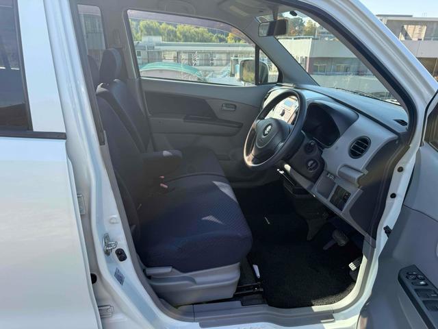 ワゴンＲ ＦＸ　キーレスエントリー　ベンチシート　ＡＴ　盗難防止システム　ＡＢＳ　衝突安全ボディ　エアコン　パワーステアリング　パワーウィンドウ　ＥＴＣ（5枚目）