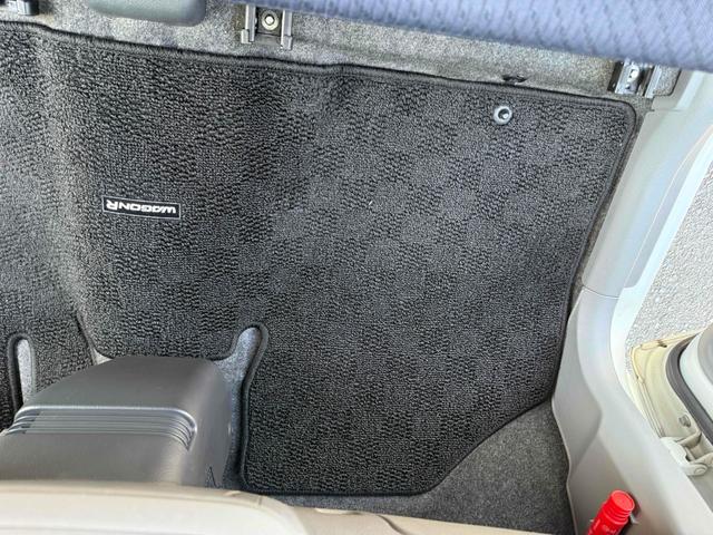 ワゴンＲ ＦＸ　キーレスエントリー　ベンチシート　ＡＴ　盗難防止システム　ＡＢＳ　衝突安全ボディ　エアコン　パワーステアリング　パワーウィンドウ　ＥＴＣ（9枚目）