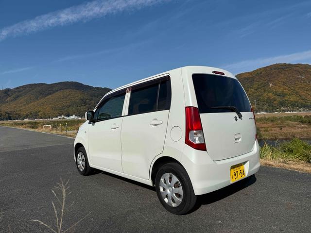 ワゴンＲ ＦＸ　キーレスエントリー　ベンチシート　ＡＴ　盗難防止システム　ＡＢＳ　衝突安全ボディ　エアコン　パワーステアリング　パワーウィンドウ　ＥＴＣ（13枚目）