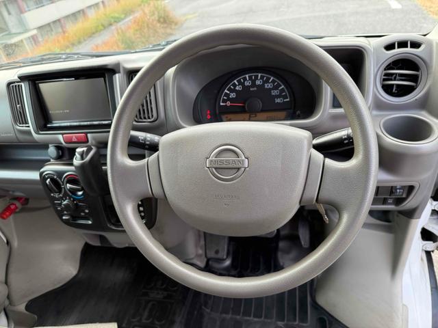 ＮＶ１００クリッパーバン 　ＴＶ　両側スライドドア　エアコン　運転席エアバッグ　助手席エアバッグ　ＣＤ　ＵＳＢ　ミュージックプレイヤー接続可　Ｂｌｕｅｔｏｏｔｈ（2枚目）
